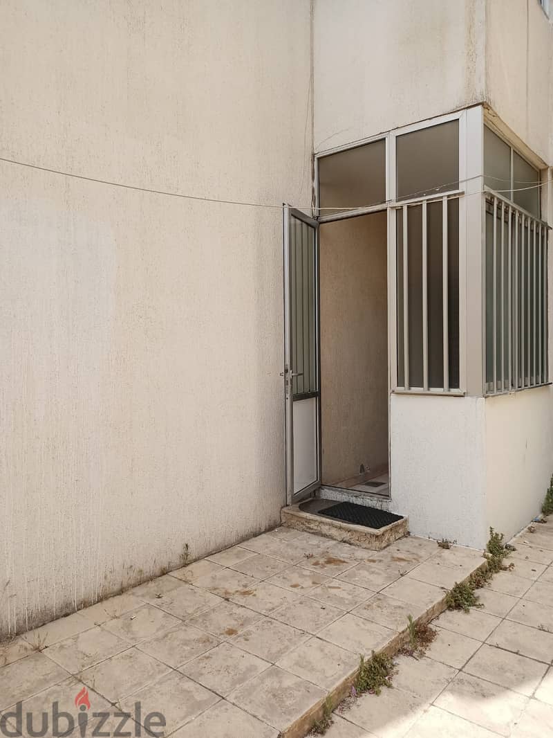 140 m2 ground floor apartment + terrace for sale in Mansourieh 1