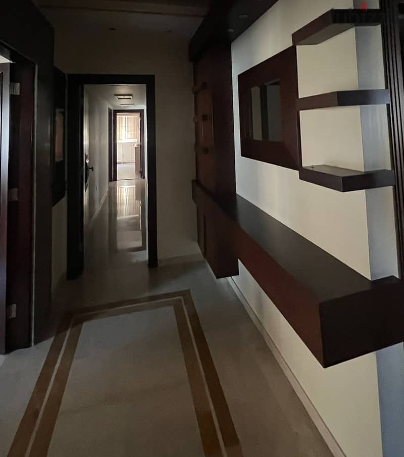 Apartment for sale in Sanayeh شقة للبيع في الصنايع 1