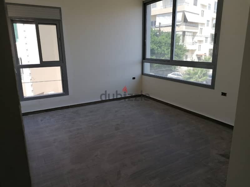 L07054-Cosy 95 sqm Apartment for Sale in Aamchit 2