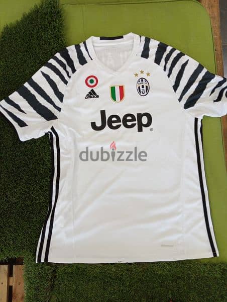 Juventus Dani Alves Retro Football Shirt 0