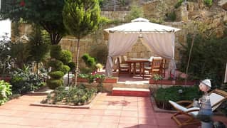 Furnished 520m2 villa on 1050 m2 land+garden&terrace for sale in Aley
