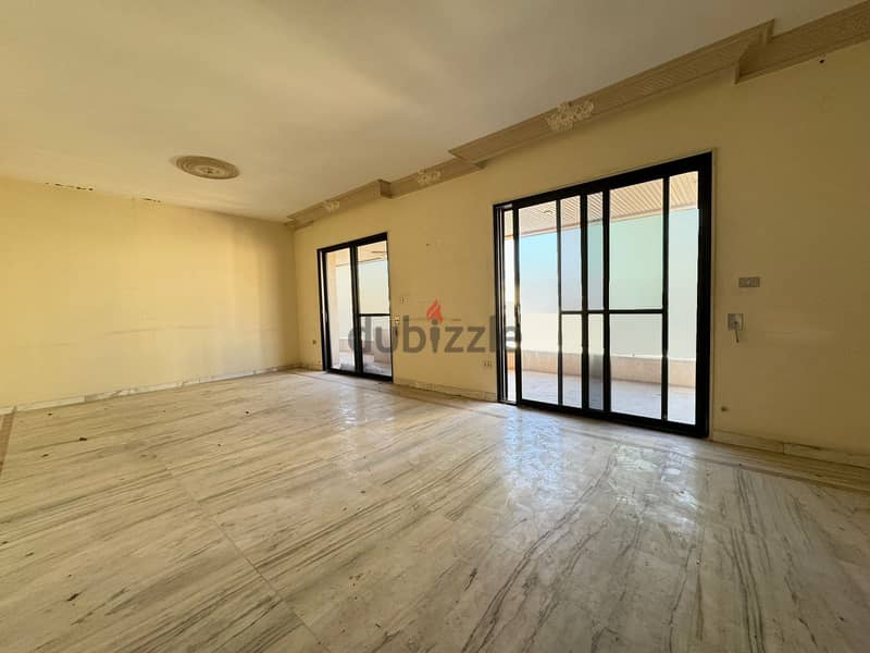 Apartment For Rent in Ain al-Mraiseh شقة للإيجار في عين مريسة 1