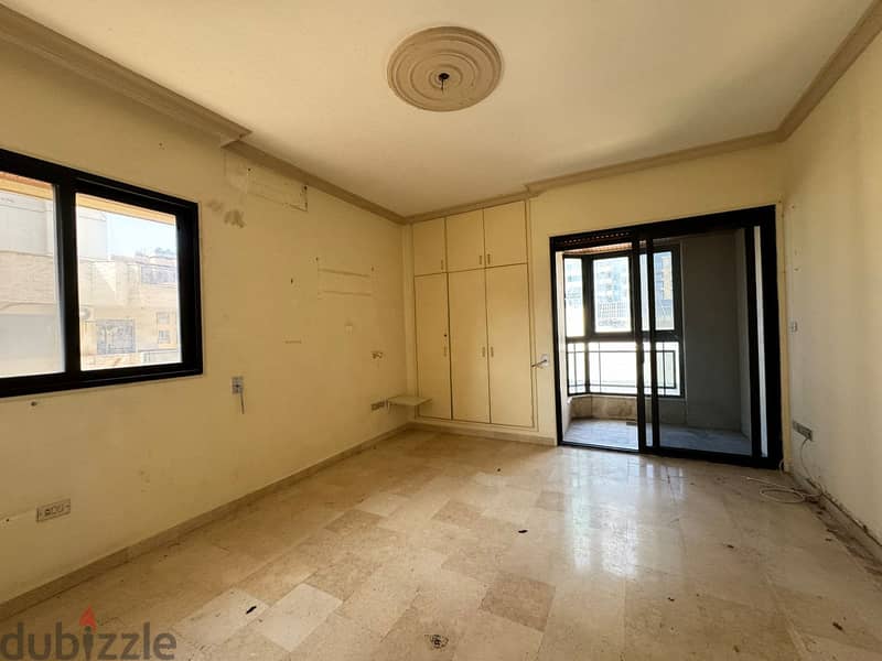 Apartment For Rent in Ain al-Mraiseh شقة للإيجار في عين مريسة 4