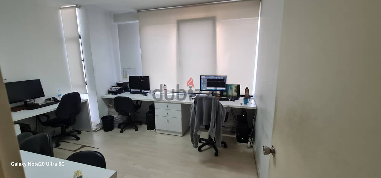 Office in Jounieh - مكتب للاجار جونيه 2