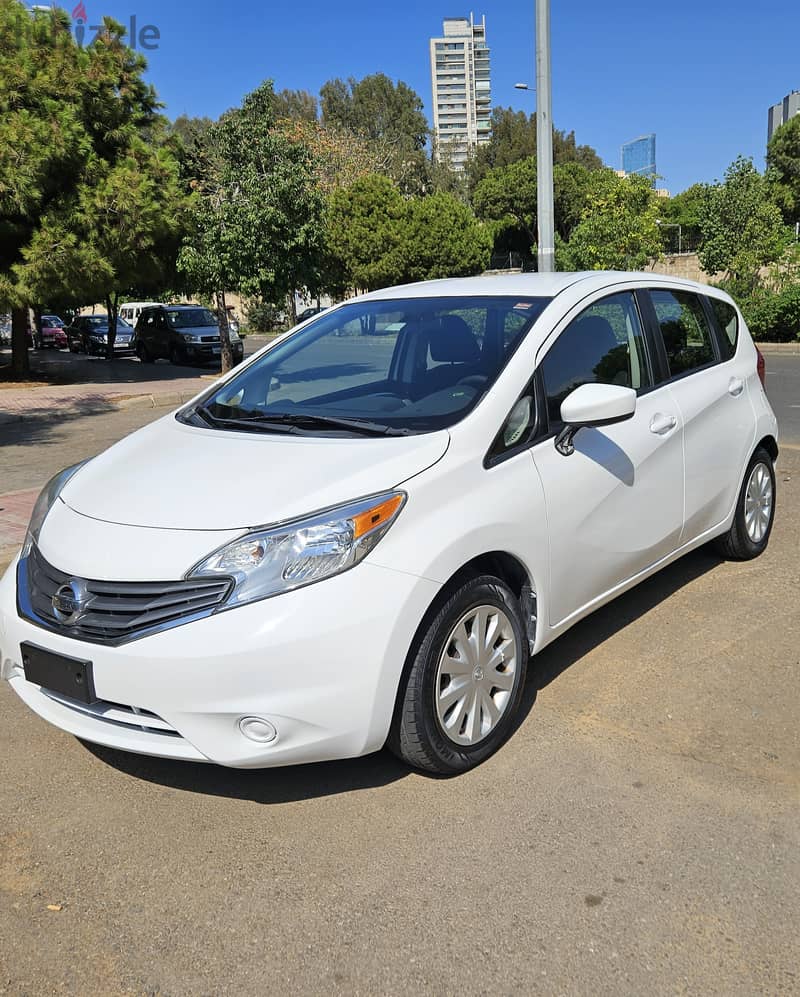 2016 Nissan Versa Note SV very clean 0