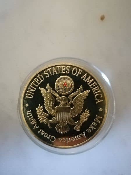 ميدالية أمريكية ذهبية antique 1