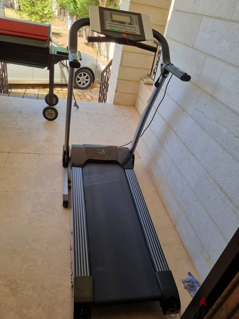 جهاز المشي -Treadmill  *Great Condition* 2