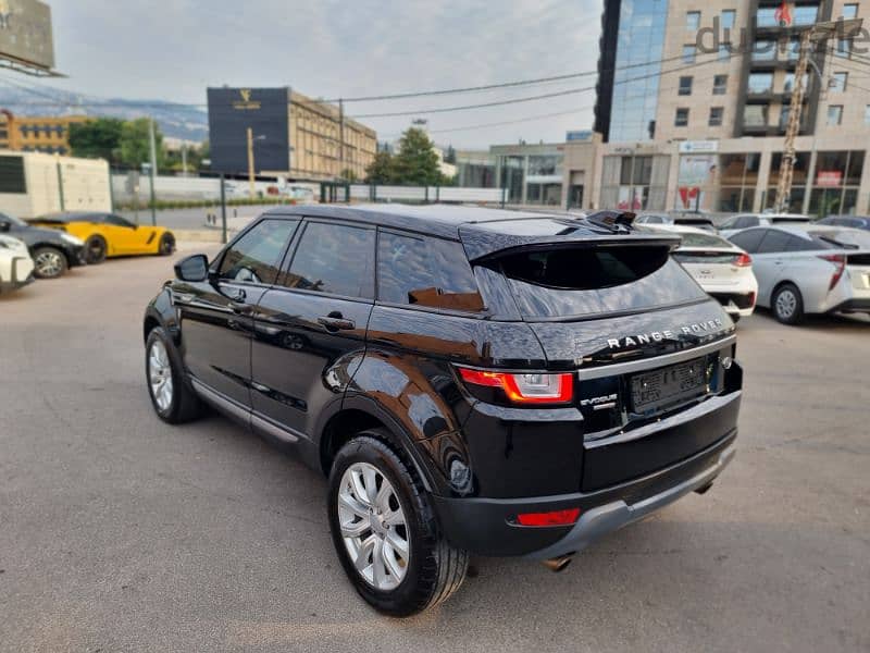 RANGE ROVER EVOQUE model 2017 black on black clean car fax 6