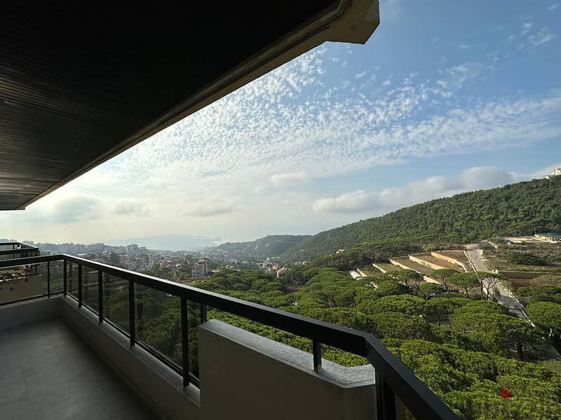 275 m² Sea and Mountain View Broumana Apartment for Sale. 8