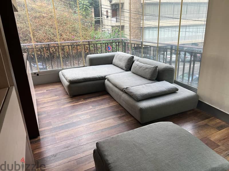 Luxurious decorated 190 m2 apartment for rent in Achrafieh Sioufy 2