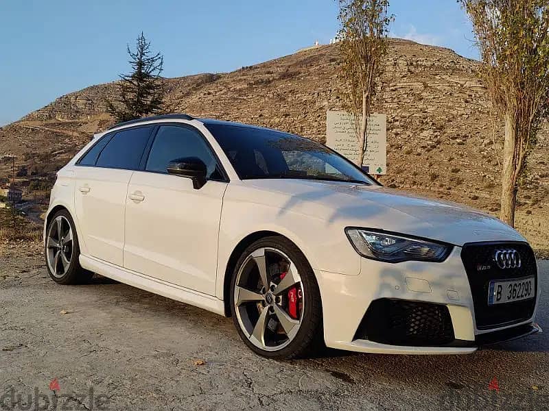 2016 Audi RS3: Exceptional Condition, Single Owner, Accident-Free 3