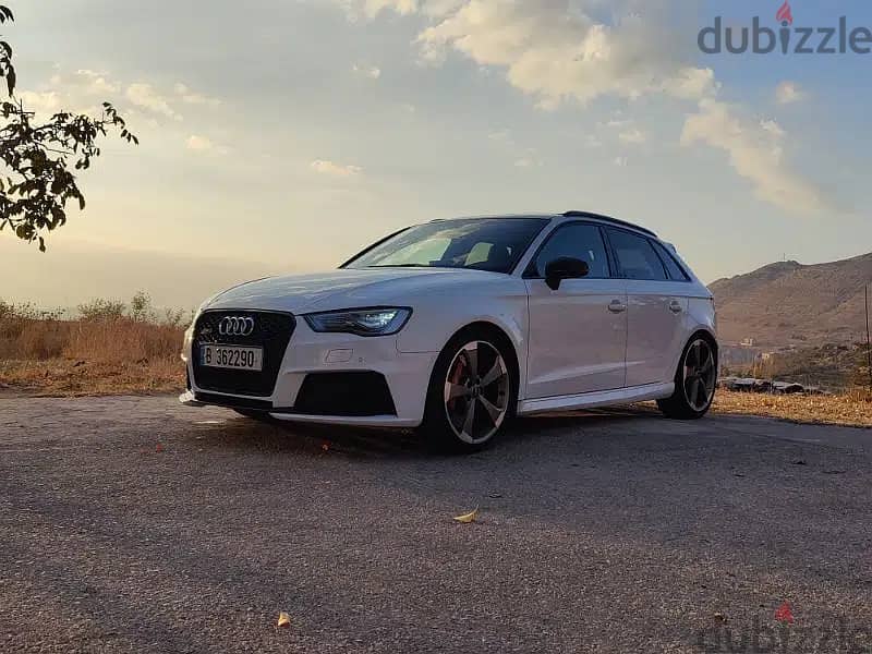 2016 Audi RS3: Exceptional Condition, Single Owner, Accident-Free 9