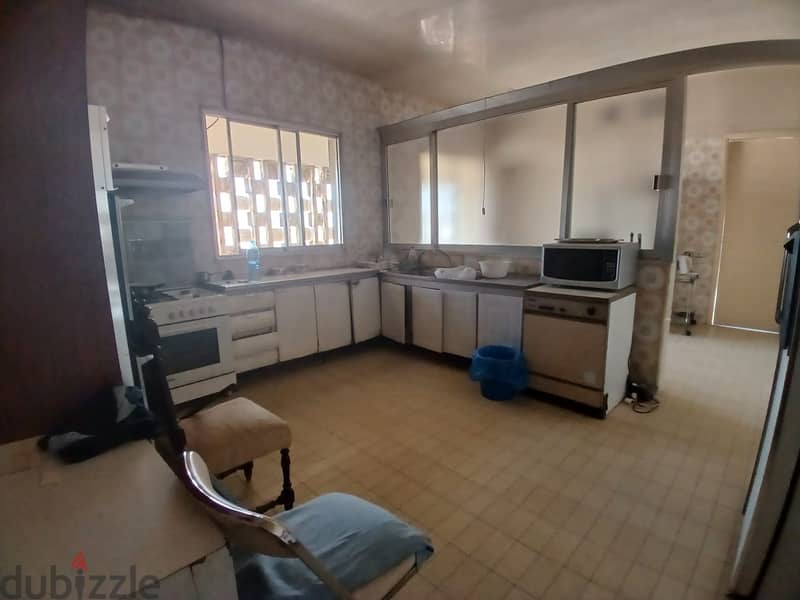 Apartment for Sale in Ain Tineh شقة للبيع في عين تينة 8