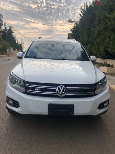 VW Tiguan 2016 R-Line Like New White Fully Loaded 0 Accident سعر جديد 1