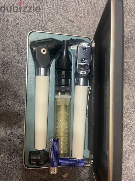 otoscope and ophthalmoscope 3