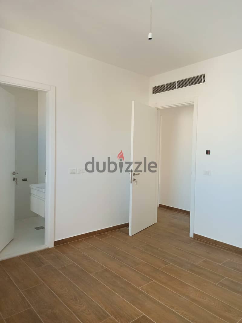 LUX 240 m2 apartment for sale with a unique building design in Badaro 5