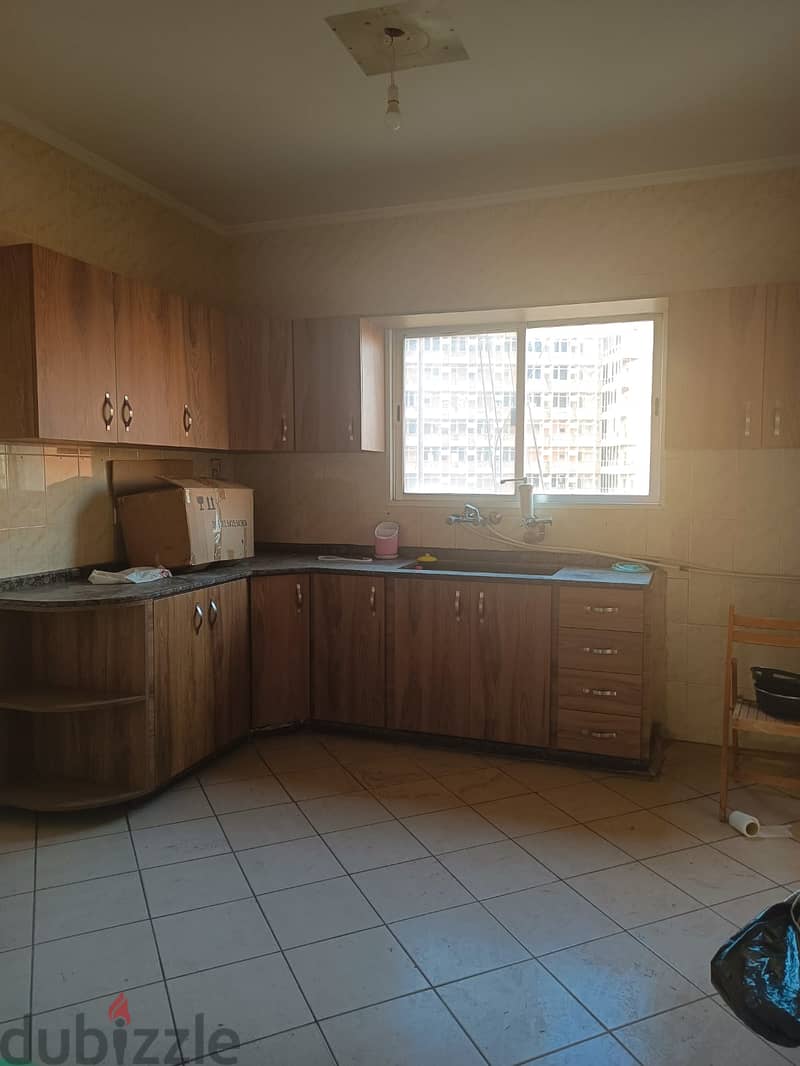 190 m2 apartment for sale in Achrafieh , near Saint Georges Hospital 3