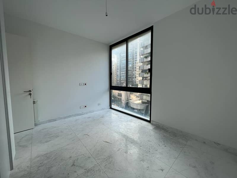 A 225 m2 apartment + open sea view for sale in Ain el mrayseh 9