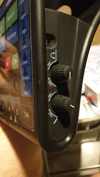 TC Helicon VoiceLive Touch 1