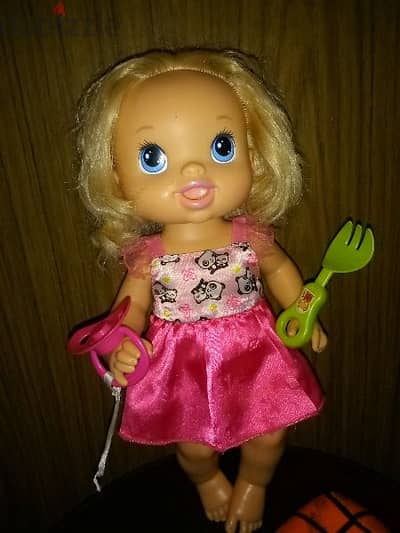 BABY ALIVE Hasbro As new doll+Pacifier+Basket anti stress ball+Fork=22