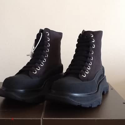 ALEXANDER MCQUEEN Tread Slick Sneakers Boots