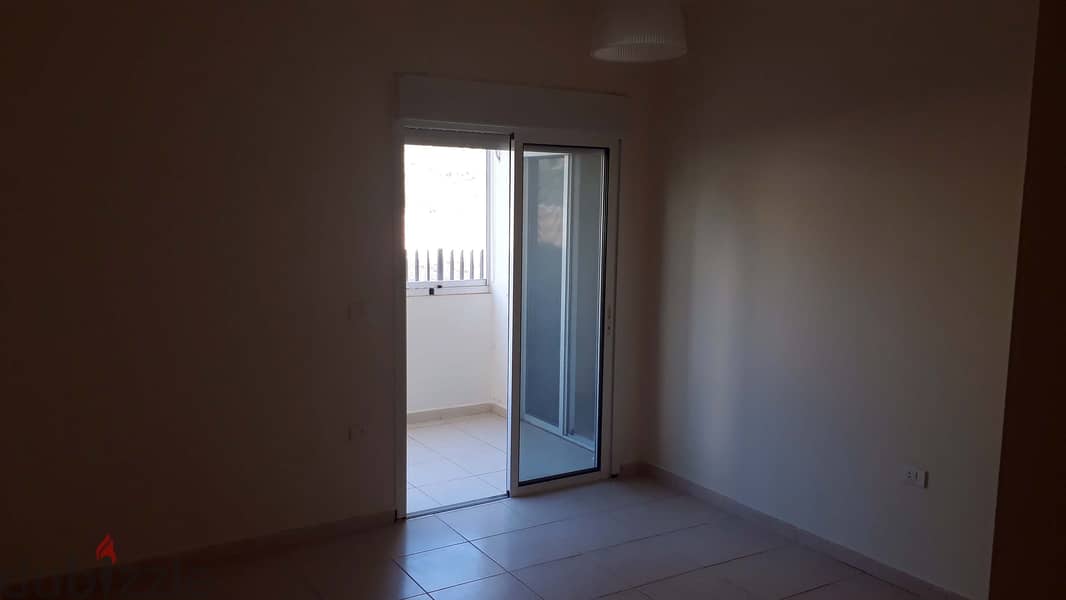 L04951 - Spacious Apartment For Sale in Ain Aar with a Splendid View 7