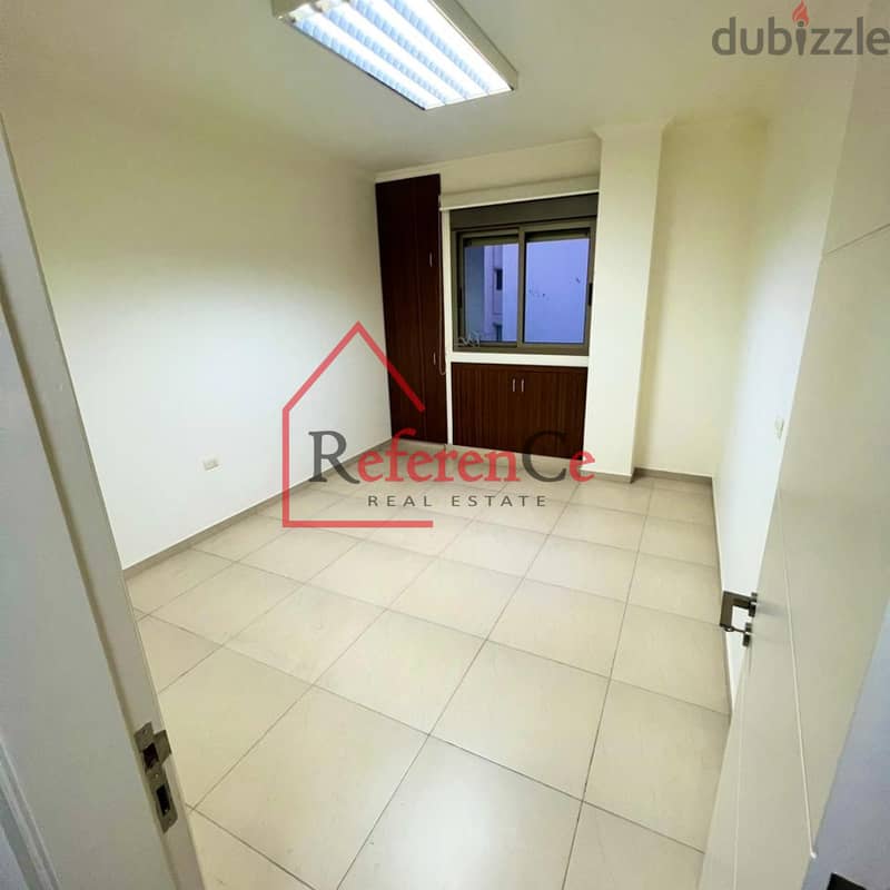 Apartment for sale in Ain El Remmaneh شقة للبيع بعين الرمانة 2