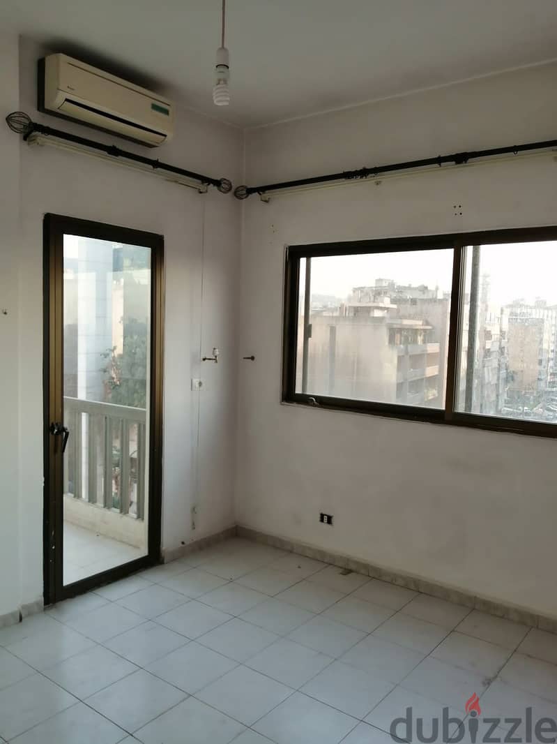 Jdeideh apartment prime location for rent Ref#2548 7