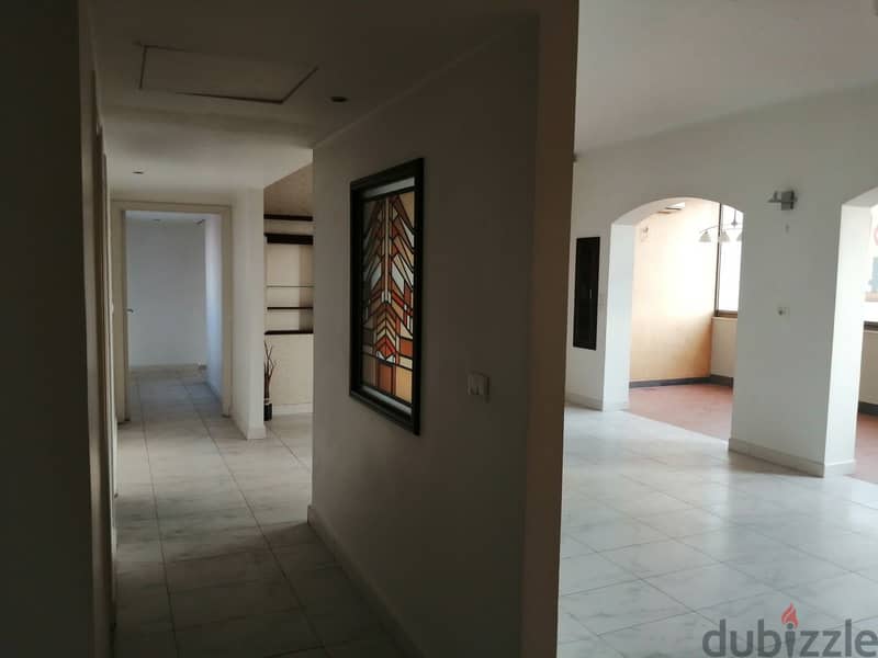 Jdeideh apartment prime location for rent Ref#2548 12