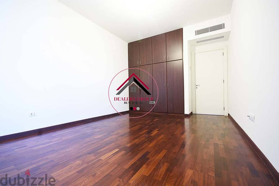 Good Deal ! Spacious Apartment for sale in Unesco in a Prime Location 10