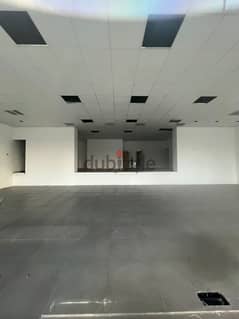 Huge Showroom For Rent In Achrafieh