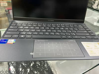 ASUS ZENBOOK UX425EA