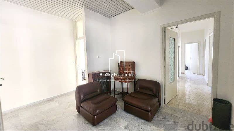 Apartment 250m² 3 beds For SALE In Qlayaat - شقة للبيع #YM 3
