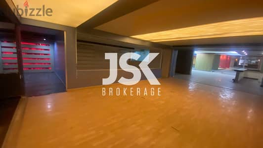 L13459-An Open Space Large Showroom for Rent In Mtayleb