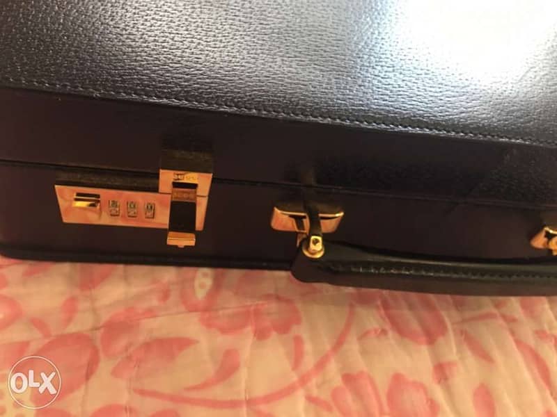 business bag from Gucci Original Brand 2