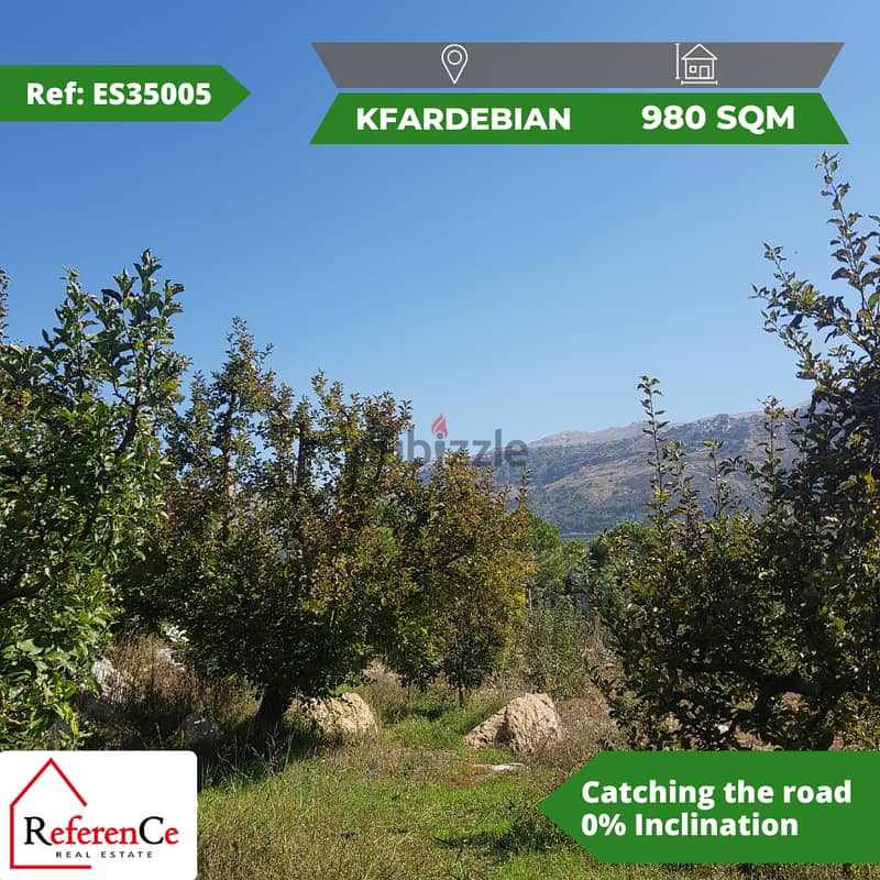 Prime location land in kfardebian أرض للبيع  في كفردبيان 0