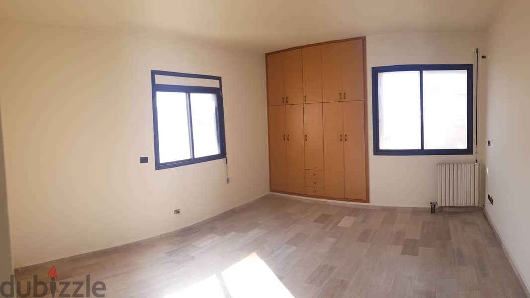 L04042 - Apartment For Rent Primely located in Sarba 8