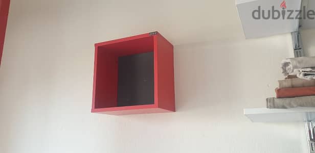 3 Red shelf set