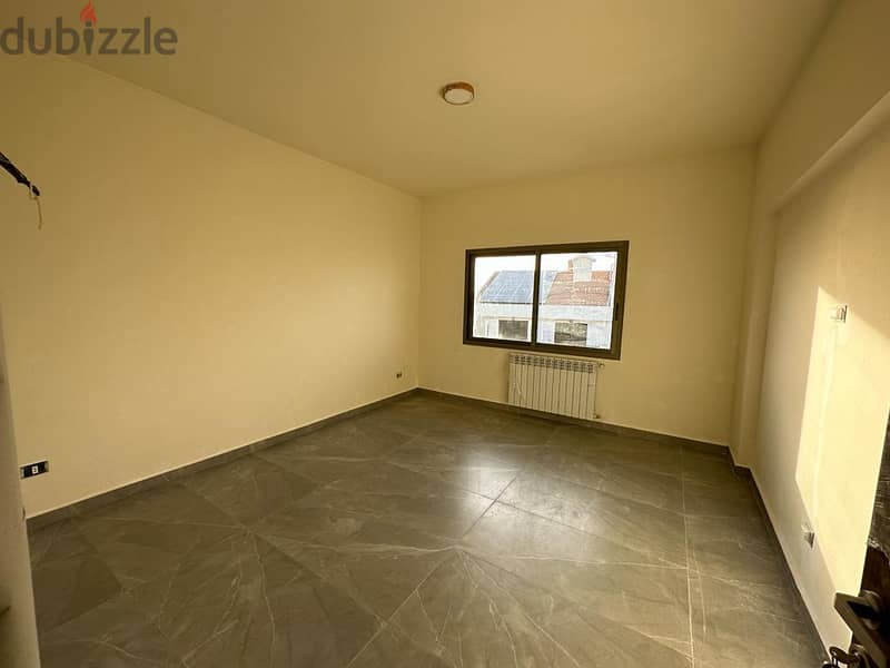 Luxury 300 m² 4 Bed apartment for sale in Beit Mery. 2