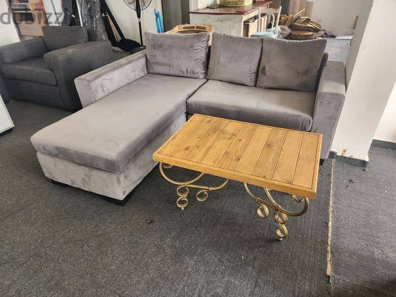 living room only 150$ 2