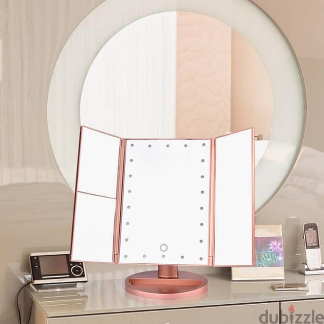 Superstar Makeup Magnifying Mirror 3 x with LED Lights 7