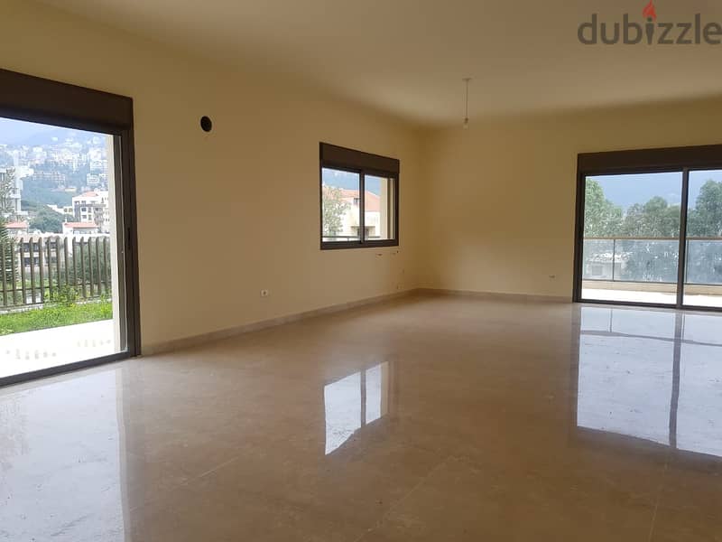 L06504 - Luxurious Apartment for Sale in Adma with Terrace 8