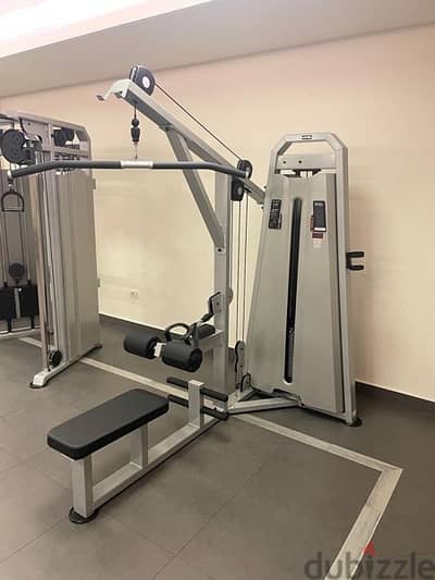 lat and pulley machine