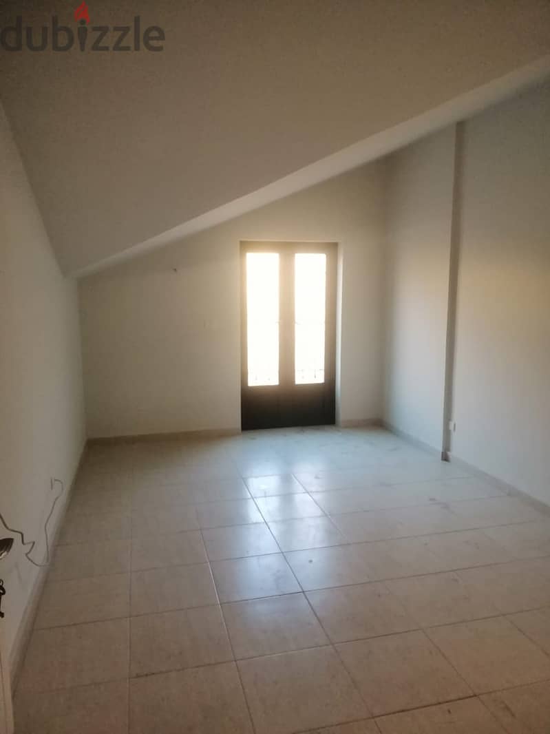 L06088 - Luxurious Duplex for Sale in Mansourieh 4