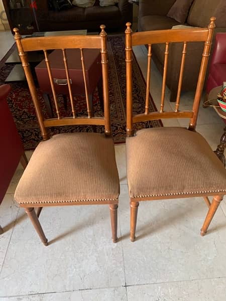lot of 2 chairs 1