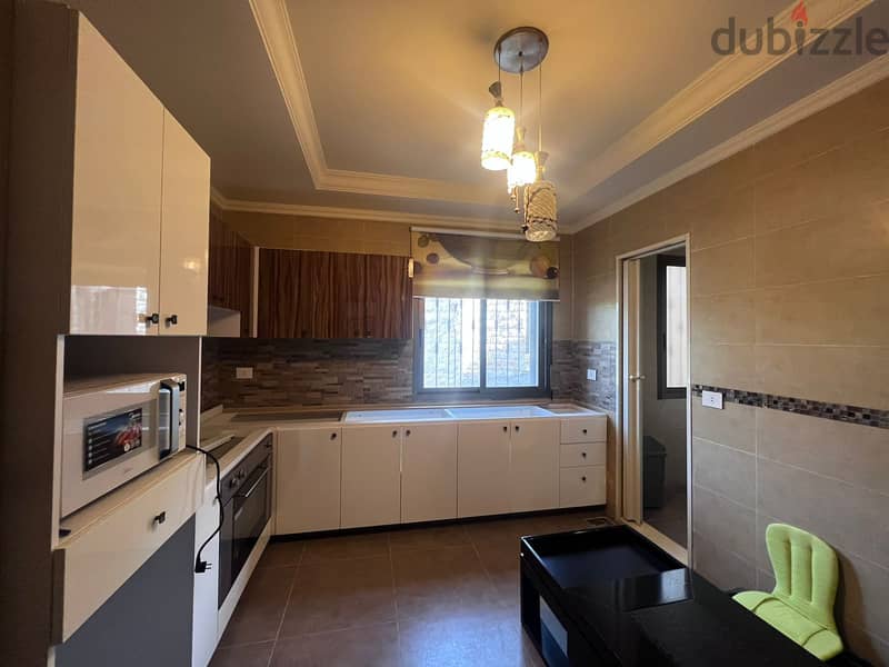 Apartment for sale in broummana شقة للبيع ب برمانا 4