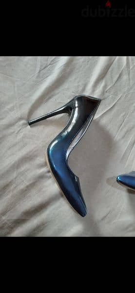 blue black stiletto shoes size 39 worn once 4