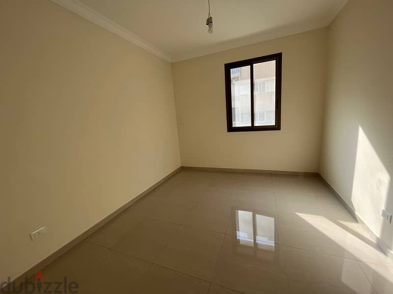 BEAUTIFUL APARTMENT FOR SALE شقة راقية للبيع في تلة الخياط 3