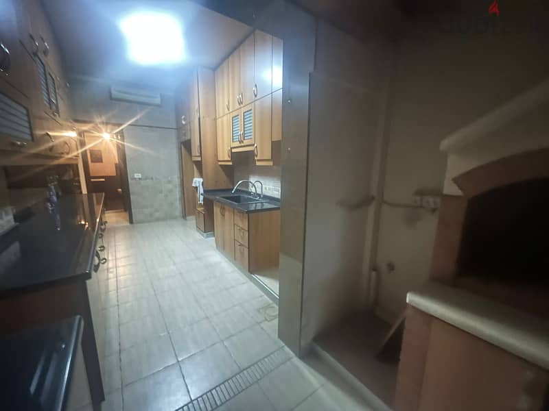 Apartment For Sale in Tallet al-khayat شقق للبيع في تلة الخياط 4