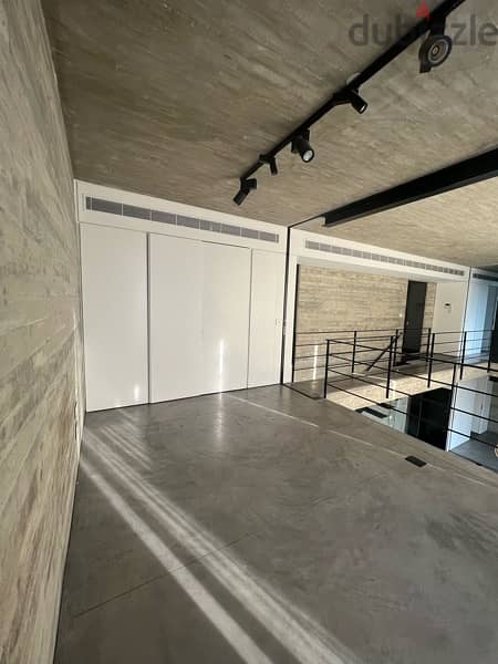 Luxury Aesthetic Loft for Rent in Ashrafieh, Central Location! 10